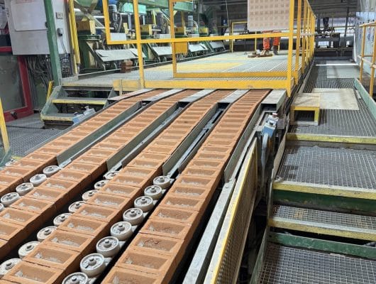 Conveyor system support, repair, maintenance & heavy duty vulcanizing for construction sites. Conveyor belt upgrades & spares