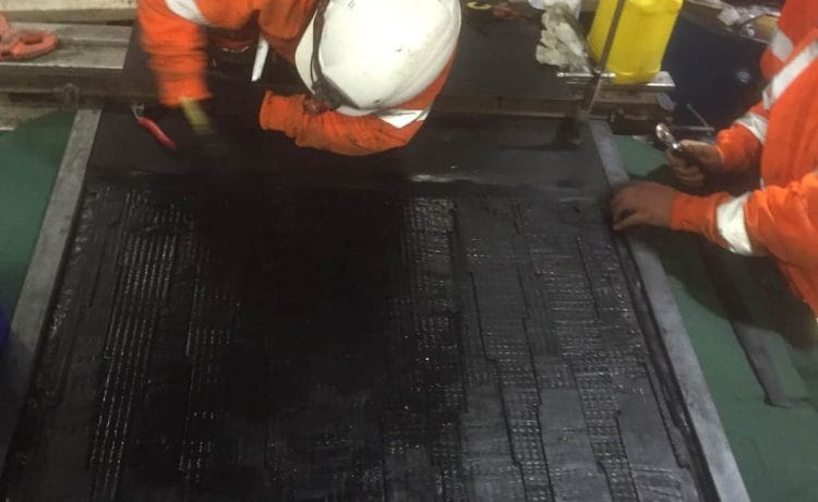 Finger Spliced Skimmer Vulcanizing Breakdown Service